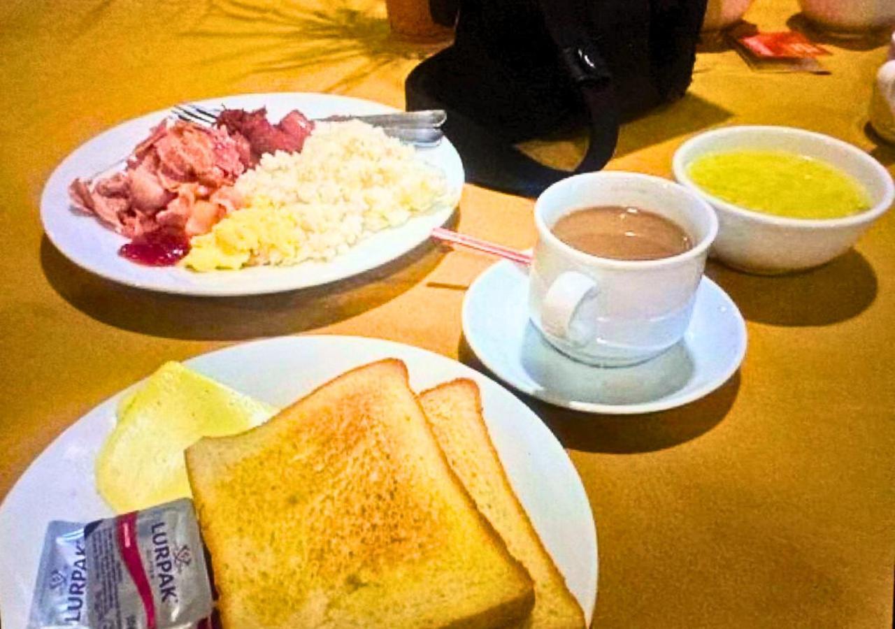 Doves Inn Hotel Kalma Chowk Лахор Экстерьер фото