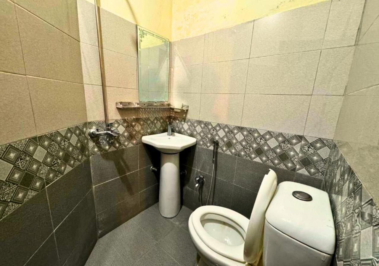 Doves Inn Hotel Kalma Chowk Лахор Экстерьер фото