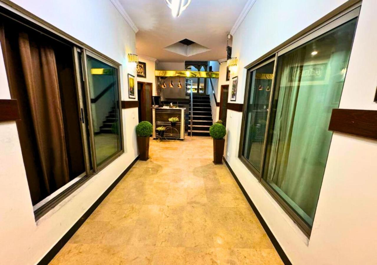 Doves Inn Hotel Kalma Chowk Лахор Экстерьер фото