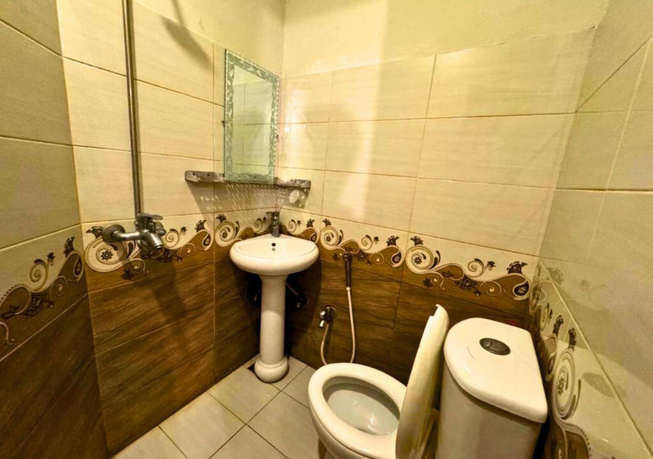 Doves Inn Hotel Kalma Chowk Лахор Экстерьер фото